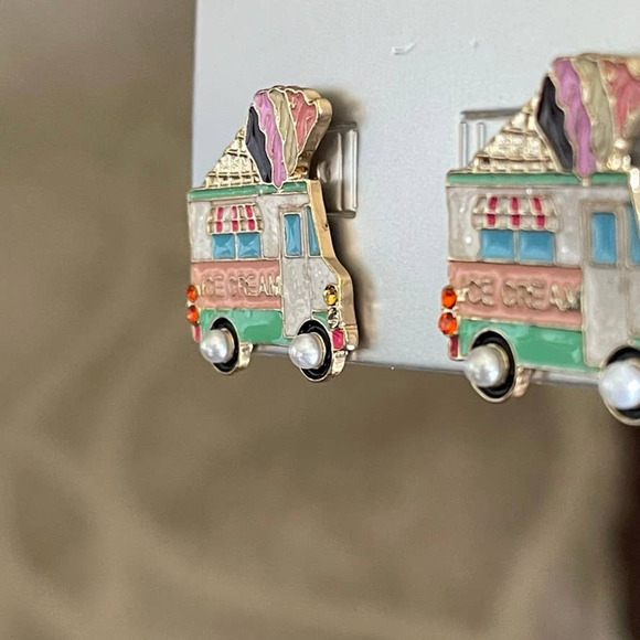 BaubleBar Earrings Ice Cream Truck Whipped Cream Whip SugarFix - NWT - Picture 3 of 8